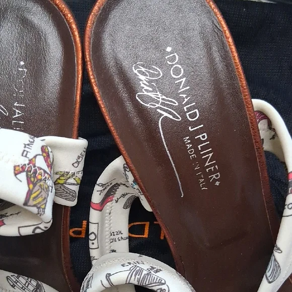 Donald J. Pliner Graphic White and Bronze Sandals - Picture 2 of 4